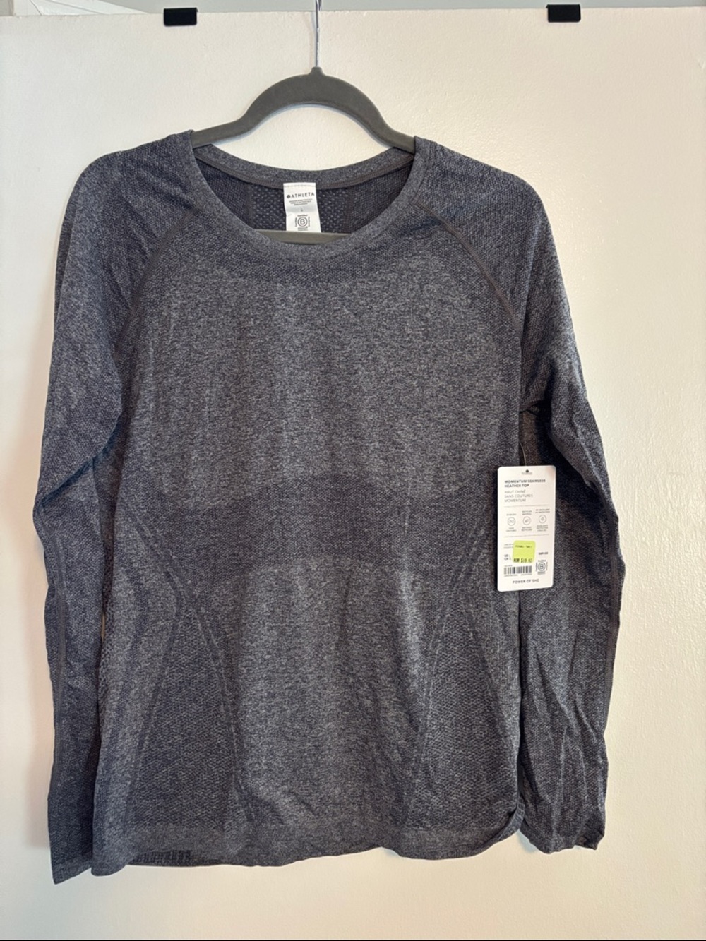 NWT. Large Athleta Momentum Seamless Heather Top - Gray Heather